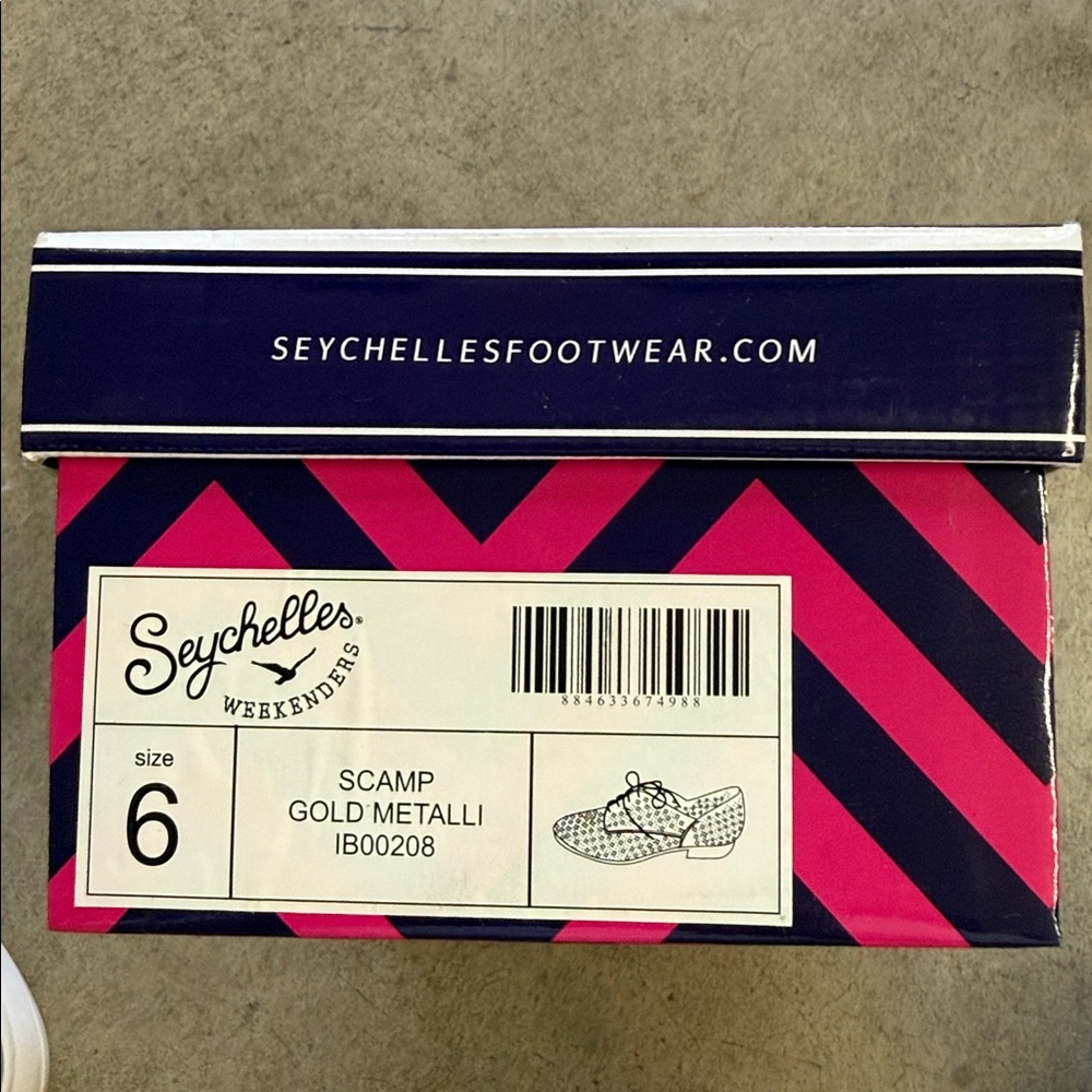 Brand new Seychelles Gold Lace-Up Flats - Picture 10 of 10